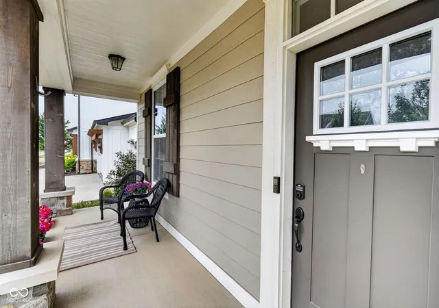 Photo 4 of Single family home for sale at 15581 Edenvale Dr, Westfield, IN 46074 | MLS# 22113430 | Listing updated on 2026-09-24