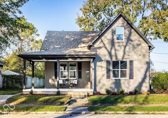 Single family home for sale at 671 N 10th Street, Noblesville, IN 46060 | MLS# 22113436