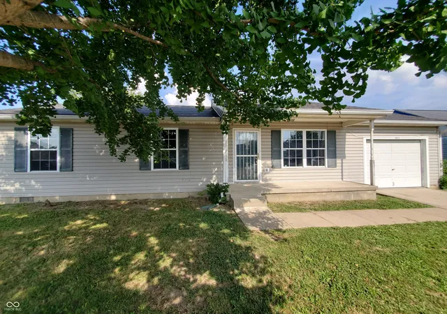 Photo 2 of Sale Pending at 2611 Hyche Ave, Indianapolis, IN 46218 | MLS# 22113454 | Listing updated on 2026-09-01