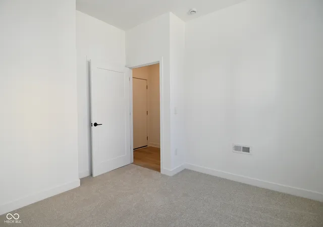 5th image of 2462 Peoples Dr, Indianapolis, IN 46205 | MLS# 22113459