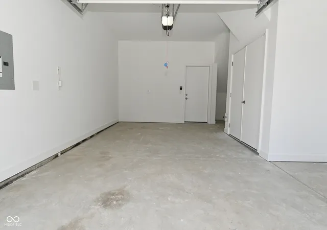 23rd image of 2460 Peoples Dr, Indianapolis, IN 46205 | MLS# 22113460