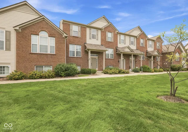 Photo 2 of Condo for sale at 8422 Codesa Way, Indianapolis, IN 46278 | MLS# 22113464 | Listing updated on 2026-08-05