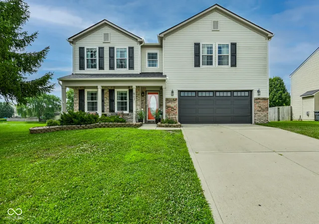 1st image of 863 Moate Cir, Greenwood, IN 46143 | MLS# 22113472