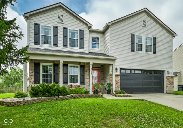 2nd image of 863 Moate Cir, Greenwood, IN 46143 | MLS# 22113472