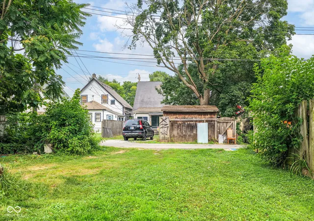 Photo 4 of House for sale at 23 S Harris Ave, Indianapolis, IN 46222 | MLS# 22113487 | Listing updated on 2026-09-21