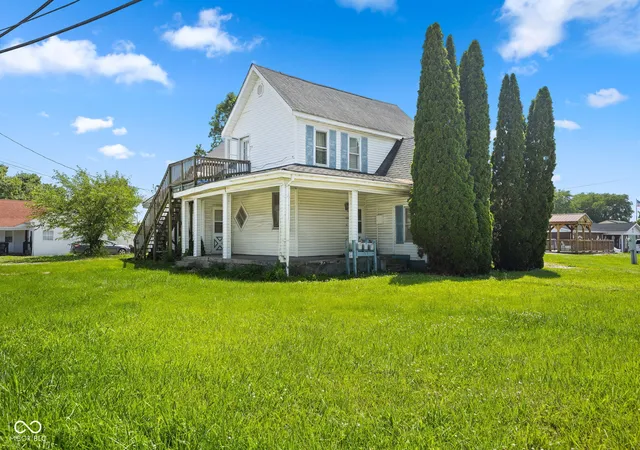 Homes for sale in Whiteland, IN | 589 E Main St, Whiteland, IN 46184 | MLS# 22113490
