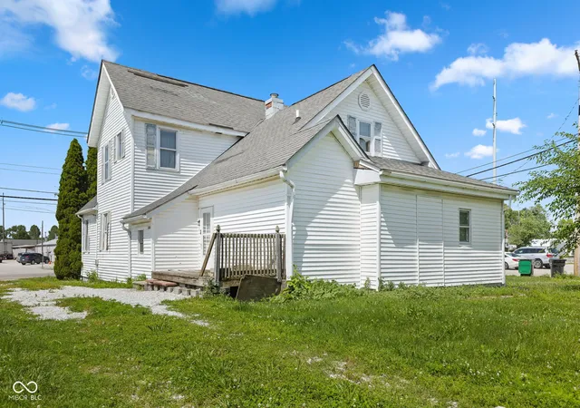 Homes for sale in Whiteland, IN | 589 E Main St, Whiteland, IN 46184 | MLS# 22113490