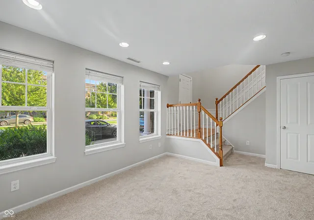Photo 4 of Townhouse for sale at 6342 Central Blvd, Whitestown, IN 46075 | MLS# 22113501 | Listing updated on 2026-09-30