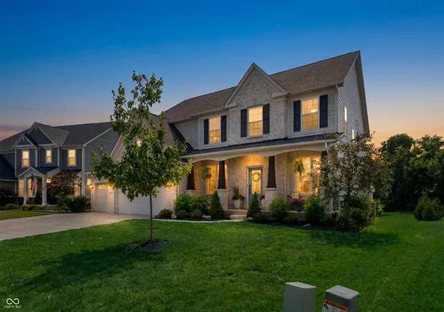 Photo 3 of Single family home for sale at 18819 Dooney Ct, Noblesville, IN 46062 | MLS# 22113531 | Listing updated on 2026-09-18