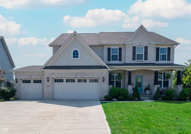 Photo 4 of Single family home for sale at 18819 Dooney Ct, Noblesville, IN 46062 | MLS# 22113531 | Listing updated on 2026-09-18
