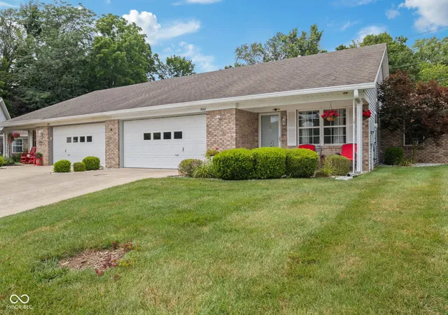 Photo 2 of Single family home for sale at 5662 Misty Ridge Dr, Indianapolis, IN 46237 | MLS# 22113539 | Listing updated on 2026-07-12