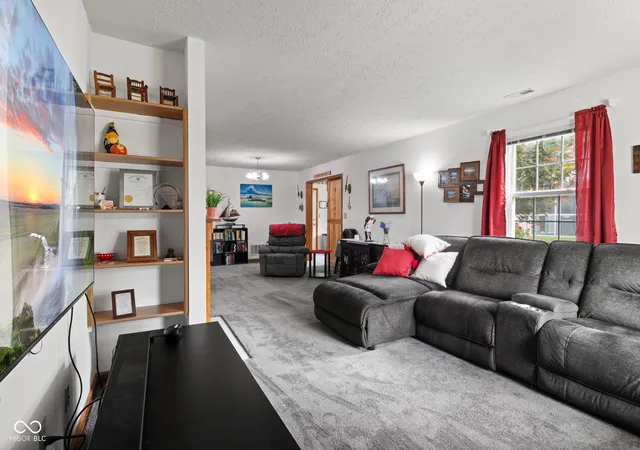 Photo 4 of Single family home for sale at 5662 Misty Ridge Dr, Indianapolis, IN 46237 | MLS# 22113539 | Listing updated on 2026-07-12