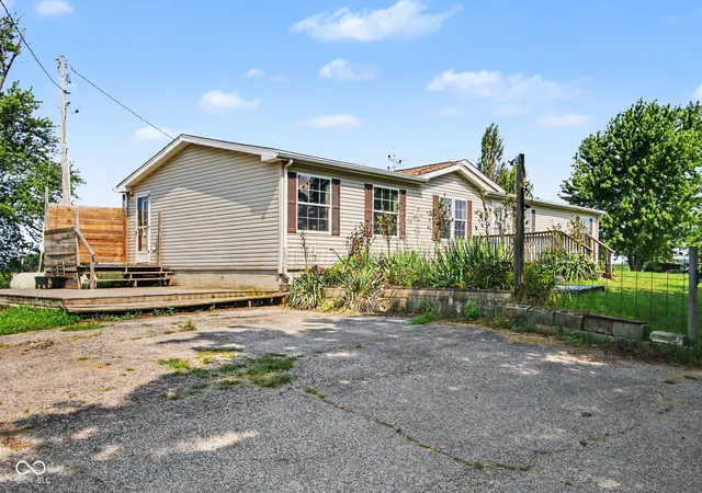 Photo 3 of Sale Pending at 2538 W 700 North, Monon, IN 47959 | MLS# 22113555 | Listing updated on 2026-09-02