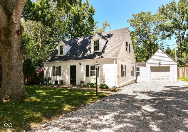 Photo 2 of Sale Pending at 1204 Crawford Dr, Indianapolis, IN 46220 | MLS# 22113559 | Listing updated on 2026-09-01