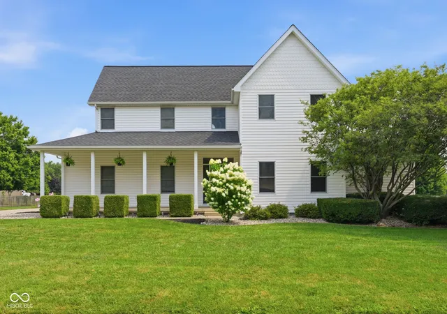 Photo 2 of Single family home for sale at 120 Lee Dr, Sharpsville, IN 46068 | MLS# 22113560 | Listing updated on 2026-07-24
