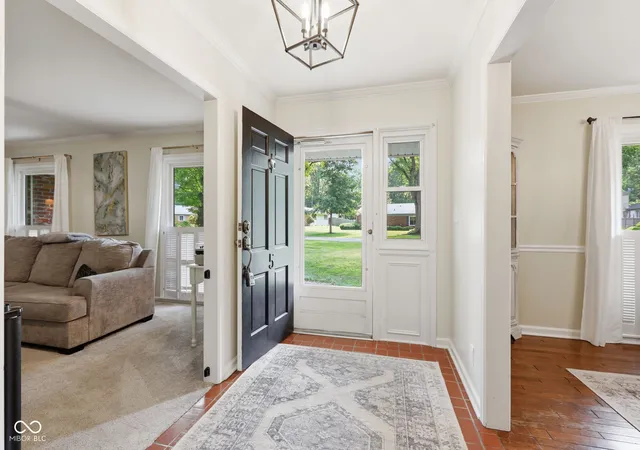 Photo 3 of Single family home for sale at 5 Windridge, Anderson, IN 46011 | MLS# 22113571 | Listing updated on 2026-08-31