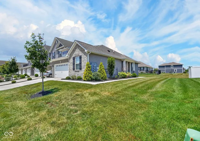 2nd image of 6396 Yuma Ct, Whitestown, IN 46075 | MLS# 22113575