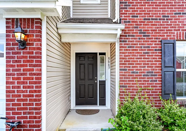 2nd image of 5663 Battersea Ln, Plainfield, IN 46168 | MLS# 22113578