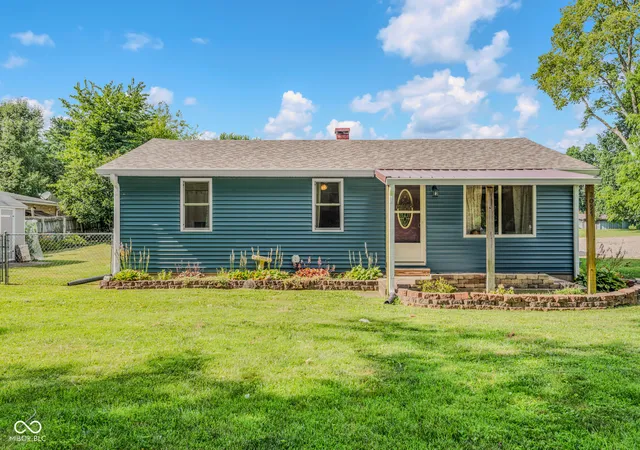 1st image of 2094 Shady, Columbus, IN 47201 | MLS# 22113590