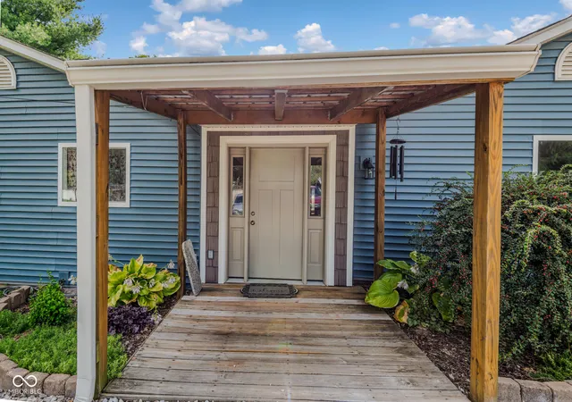 3rd image of 2094 Shady, Columbus, IN 47201 | MLS# 22113590