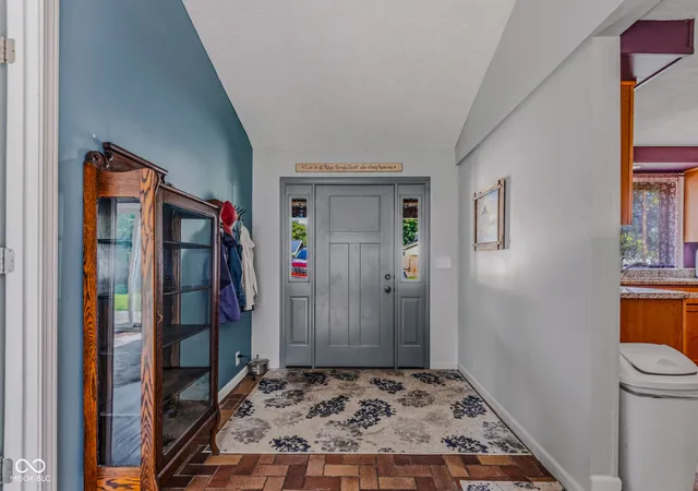 4th image of 2094 Shady, Columbus, IN 47201 | MLS# 22113590
