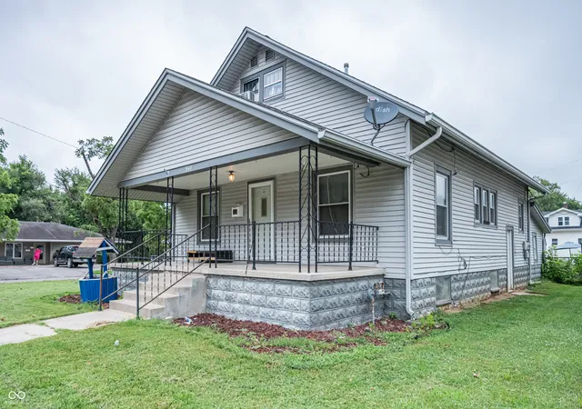 Homes for sale in Seymour, IN | 530 Homestead Ave, Seymour, IN 47274 | MLS# 22113606