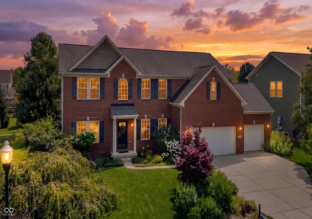 2nd image of 5825 Somerset Blvd E, Bargersville, IN 46106 | MLS# 22113625