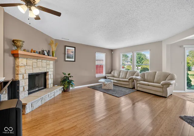 2nd image of 13971 Meadow Lake, Fishers, IN 46038 | MLS# 22113637