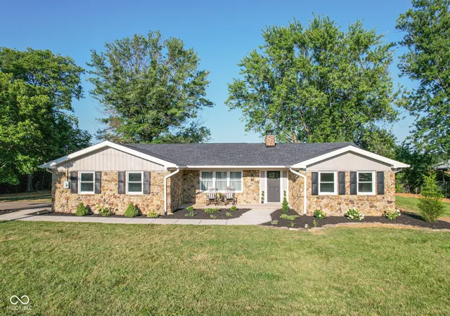 5th image of 1639 N Buck Creek, Greenfield, IN 46140 | MLS# 22113647