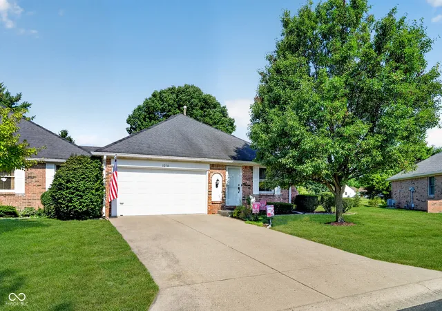 2nd image of 1278 Holiday Ln W, Brownsburg, IN 46112 | MLS# 22113649