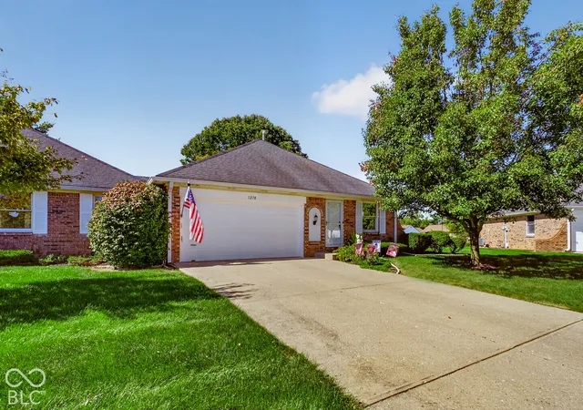 Photo 3 of Condo for sale at 1278 Holiday Ln W, Brownsburg, IN 46112 | MLS# 22113649 | Listing updated on 2026-10-08