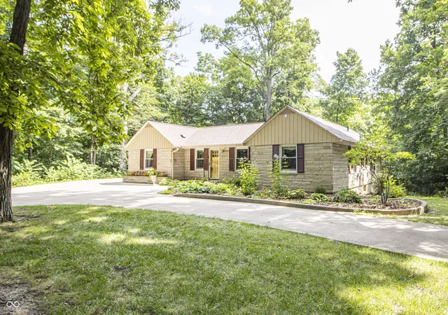 Photo 1 of Single family home for sale at 120 White Oaks St, Fishers, IN 46038 | MLS# 22113651 | Listing updated on 2026-09-02