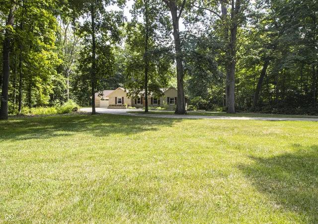 Photo 4 of Single family home for sale at 120 White Oaks St, Fishers, IN 46038 | MLS# 22113651 | Listing updated on 2026-09-02