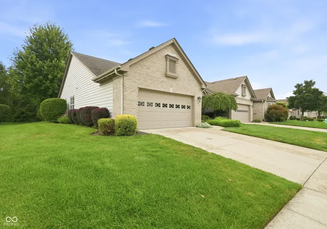 Photo 3 of Sale Pending at 10504 Muir Ln, Fishers, IN 46037 | MLS# 22113654 | Listing updated on 2026-09-21
