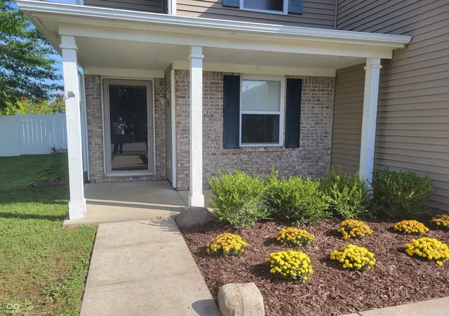 Photo 2 of Single family home for sale at 8468 Ash Grv Dr, Camby, IN 46113 | MLS# 22113664 | Listing updated on 2026-09-22