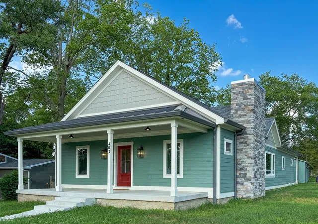 Homes for sale in Hope, IN | 403 Main, Hope, IN 47246 | MLS# 22113668