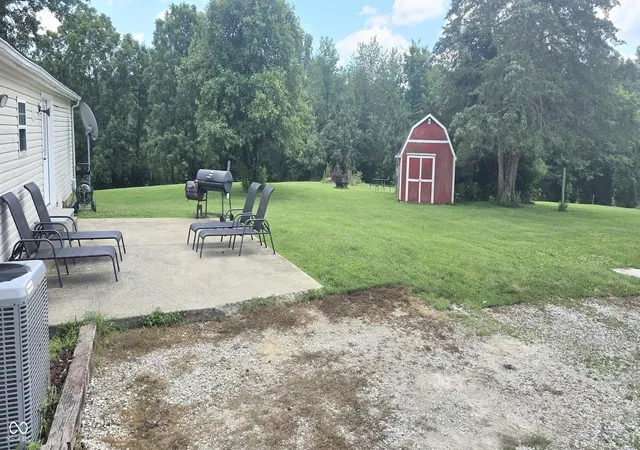 Homes for sale in North Vernon, IN | 1755 S County Road 250 E, North Vernon, IN 47265 | MLS# 22113681