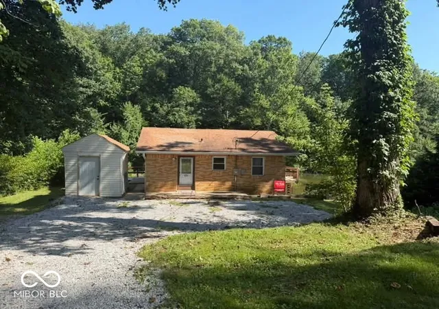 Photo 1 of Single family home for sale at 101 Lake Hart, Mooresville, IN 46158 | MLS# 22113689 | Listing updated on 2026-09-29