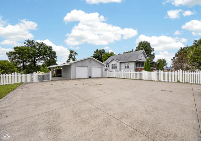 Photo 2 of Sale Pending at 6131 W 100 North, Switz City, IN 47465 | MLS# 22113713 | Listing updated on 2026-09-05