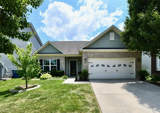 1st image of 10759 Glenwyck Pl, Noblesville, IN 46060 | MLS# 22113735