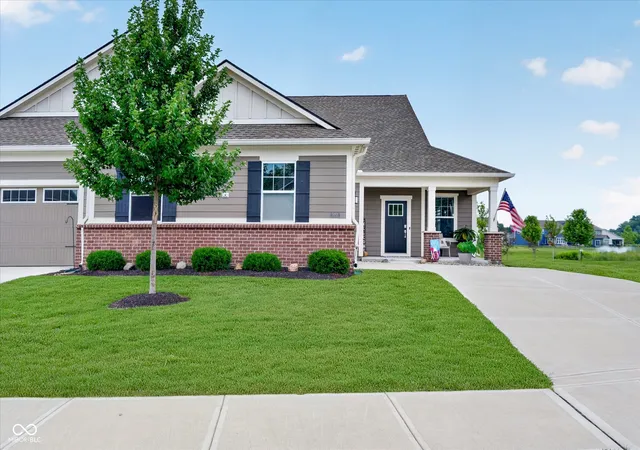 3rd image of 3055 Sharon Cir, Brownsburg, IN 46112 | MLS# 22113740