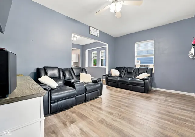 Photo 4 of Single family home for sale at 910 N Olney St, Indianapolis, IN 46201 | MLS# 22113771 | Listing updated on 2026-08-28