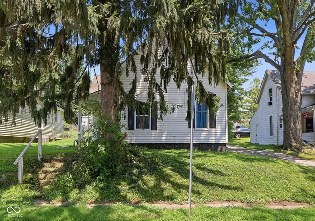 2nd image of 508 Tuttle Ave, Crawfordsville, IN 47933 | MLS# 22113773
