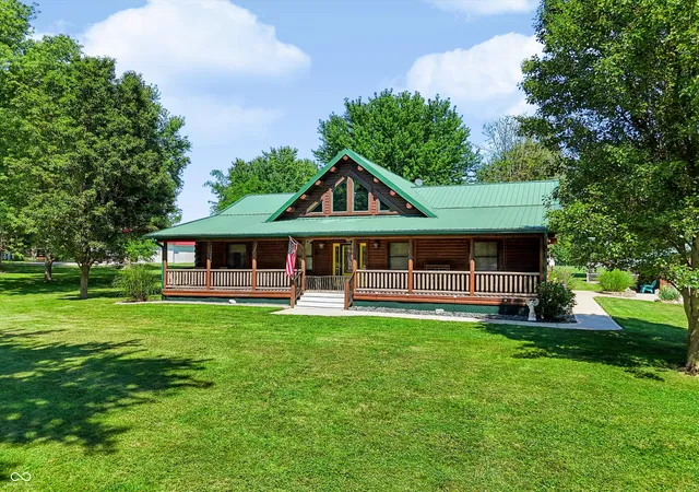 3rd image of 9825 S County Road 100 E, Clayton, IN 46118 | MLS# 22113777