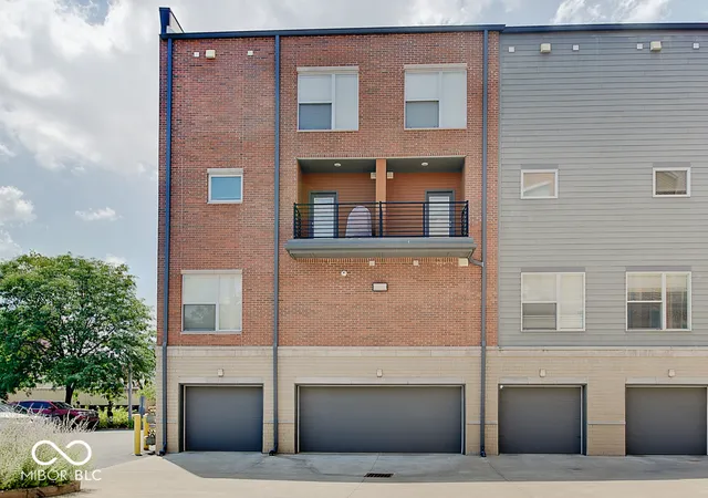 3rd image of 118 E North St, Indianapolis, IN 46204 | MLS# 22113783