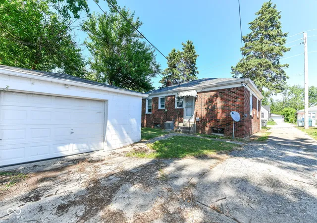 Photo 13 of Single family home for sale at 3616 N Dearborn St, Indianapolis, IN 46218 | MLS# 22113788 | Listing updated on 2026-09-07