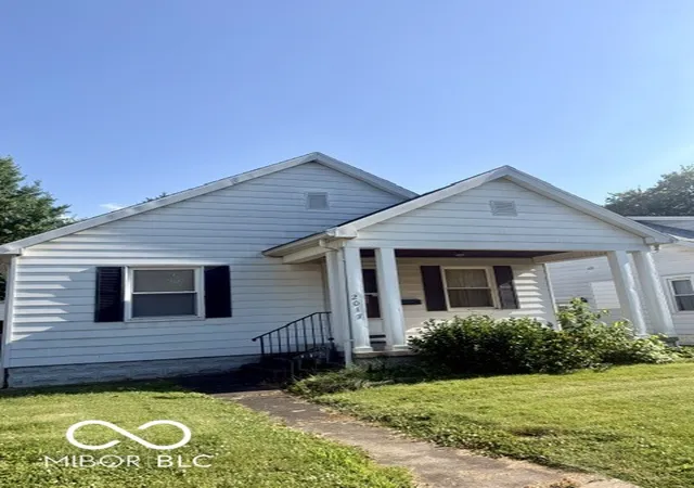 Homes for sale in Evansville, IN | 2017 E Franklin St, Evansville, IN 47711 | MLS# 22113791