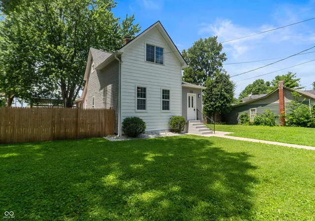 3rd image of 26 Market St, Indianapolis, IN 46227 | MLS# 22113792