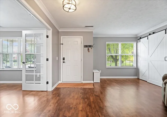 Photo 2 of Single family home for sale at 6867 Flick Dr, Indianapolis, IN 46237 | MLS# 22113799 | Listing updated on 2026-10-06