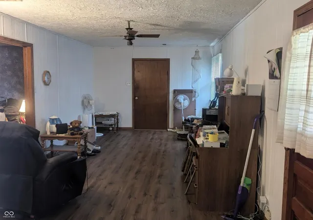 2nd image of 2152 N Waugh St, Kokomo, IN 46901 | MLS# 22113813